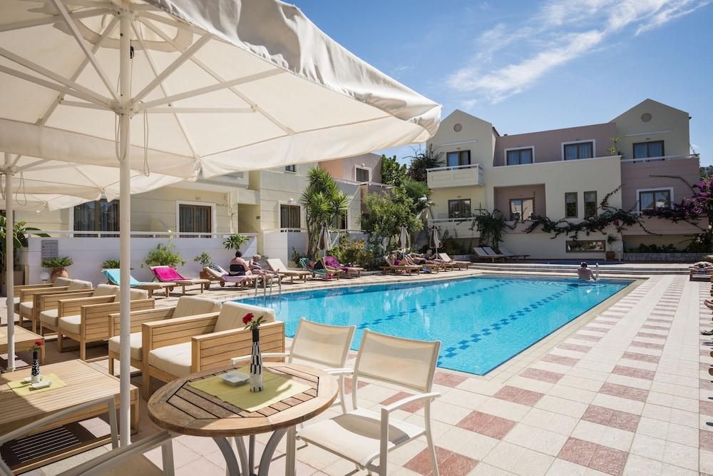 Hotel Oscar Suites&village Agia Marina